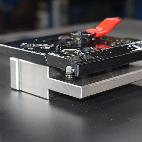 折彎機模具夾板