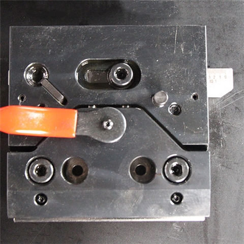 折彎機模具夾板