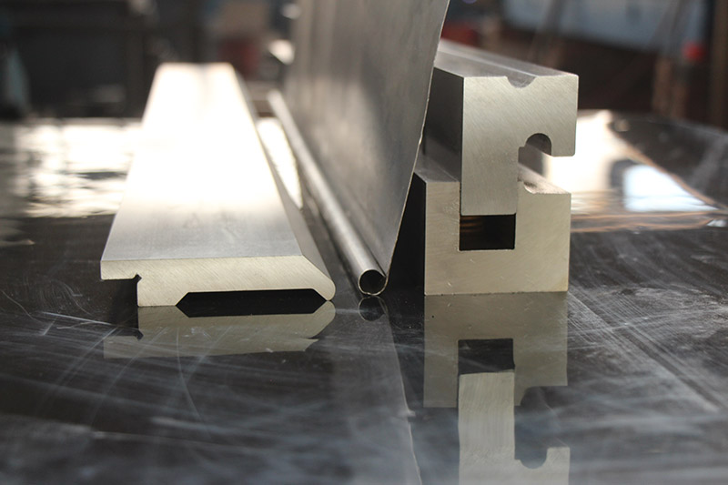 折彎機(jī)鉸鏈模